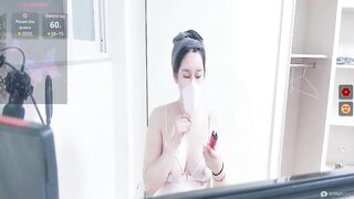 (한국야동) 야애니 틀고 자위하는 특이취향 스트립챗 육덕녀 korean porn vip